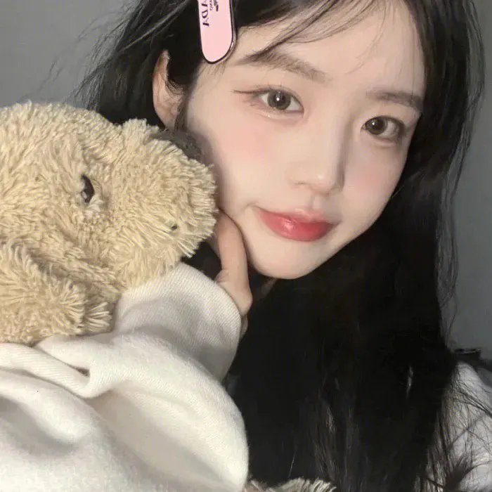 女主角