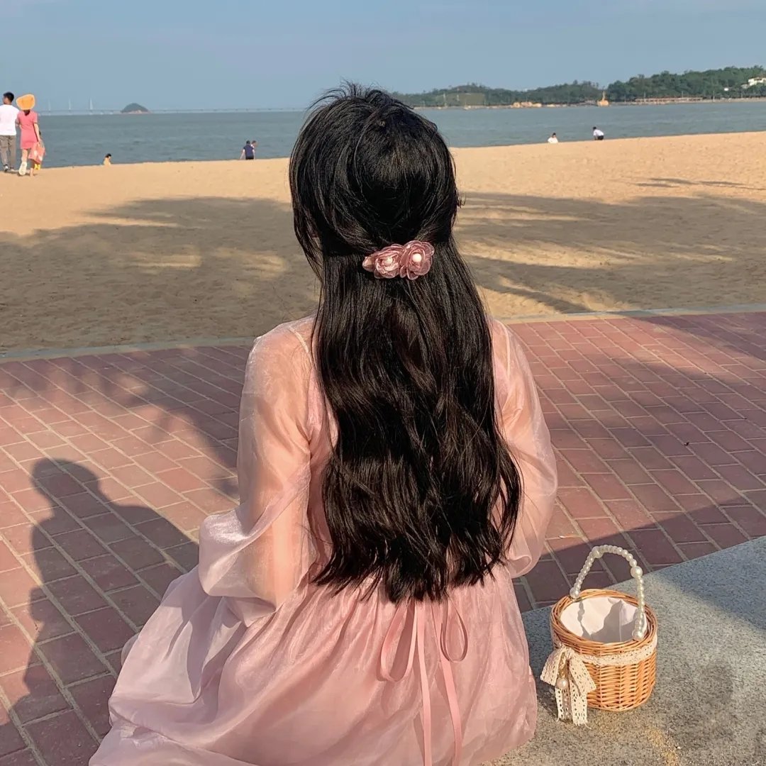 美人无泪